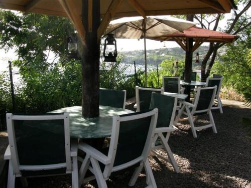 Restaurant, Tamarind Tree Hotel in Coulibistrie Restaurant, Tamarind Tree Hotel in Coulibistrie