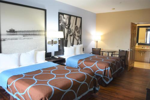Super 8 By Wyndham Galveston in Galveston Beach Super 8 By Wyndham Galveston in Galveston Beach