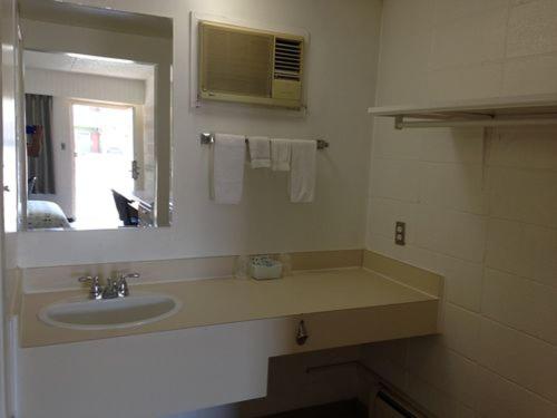 This photo about Silver Crest Lodge shared on HyHotel.com