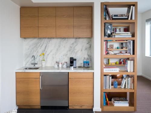 The Study Hotel at University City near Régészeti és Antropológiai Egyetemi Múzeum The Study Hotel at University City near Régészeti és Antropológiai Egyetemi Múzeum