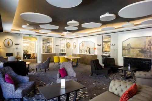 This photo about Hotel Mercure Rodez Cathedrale shared on HyHotel.com