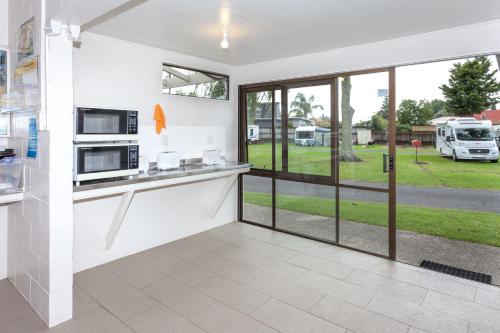 Exterior view, Harbourside Holiday Park in Whitianga Exterior view, Harbourside Holiday Park in Whitianga