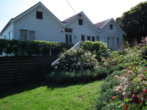 Captain Lock's Cottage in Rhyll Captain Lock's Cottage in Rhyll
