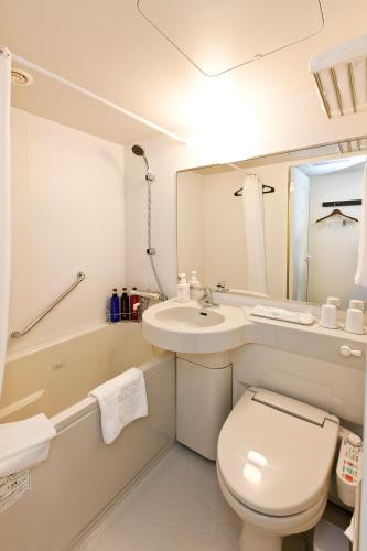 Bathroom, Sotetsu Fresa Inn Tokyo-Toyocho in Koto Bathroom, Sotetsu Fresa Inn Tokyo-Toyocho in Koto