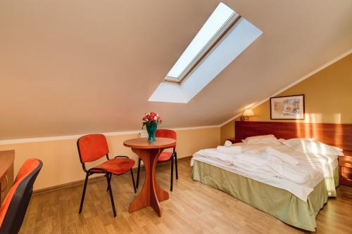 This photo about Villa Plaza shared on HyHotel.com