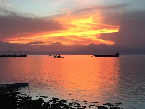 View, Ocean Breeze Resort in Toledo City View, Ocean Breeze Resort in Toledo City