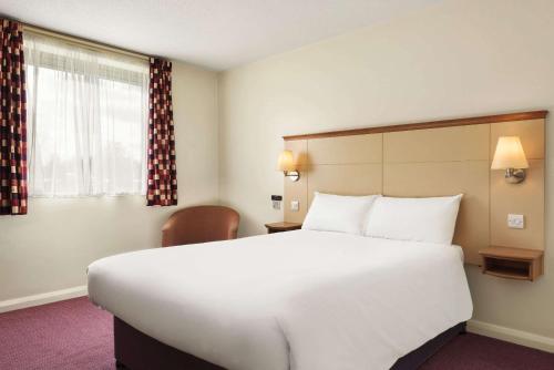 Days Inn by Wyndham Cannock Norton Canes M6 Toll in Cannock Days Inn by Wyndham Cannock Norton Canes M6 Toll in Cannock