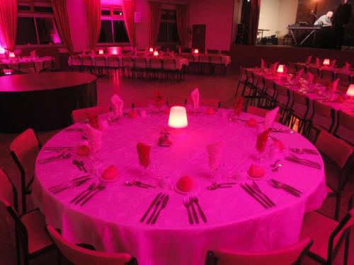 قاعة للمآدب, Hotel Restaurant La Grenouillere in Vitre قاعة للمآدب, Hotel Restaurant La Grenouillere in Vitre