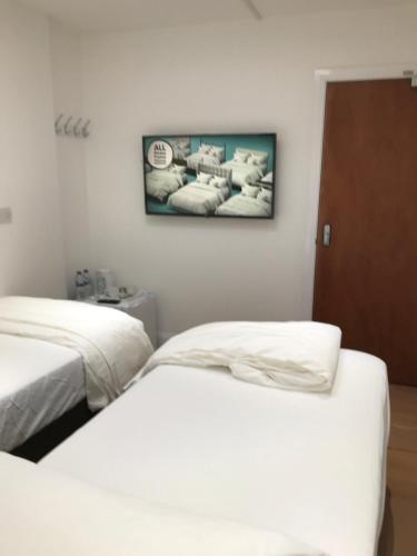 Oxford Bed and Breakfast in Kidlington Oxford Bed and Breakfast in Kidlington