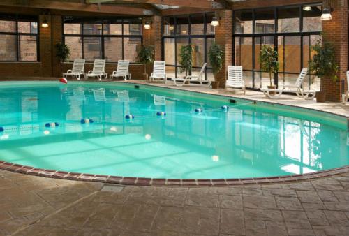 Swimming pool, Turkey Run Inn & Cabins in Marshall (IL) Swimming pool, Turkey Run Inn & Cabins in Marshall (IL)