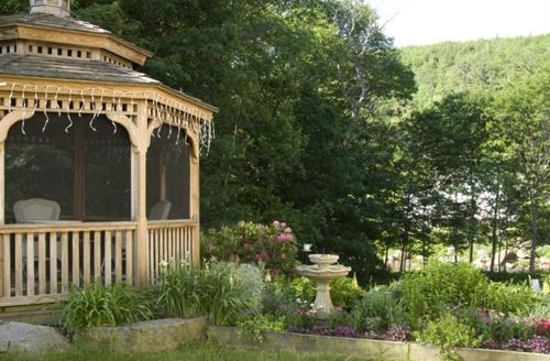 This photo about Inn at Ellis River shared on HyHotel.com