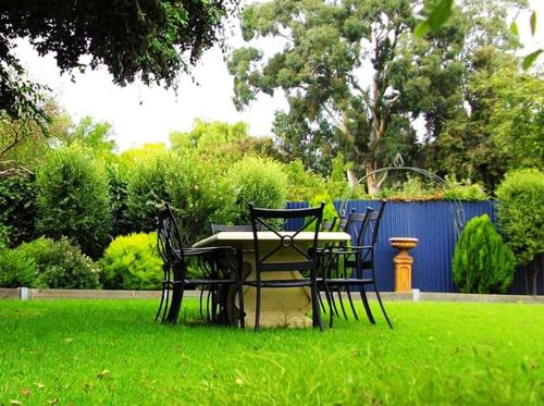 Kert, Otway Gate Motel in Colac Kert, Otway Gate Motel in Colac