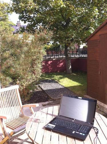 Garden, Jardine Apartment @ Cairn Dhu House in Stornoway Garden, Jardine Apartment @ Cairn Dhu House in Stornoway