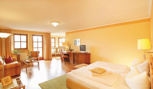 This photo about Hotel Neue Post shared on HyHotel.com