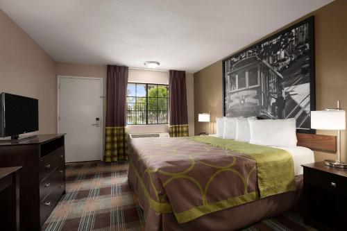 Facilities, Super 8 By Wyndham Salinas in Salinas (CA) Facilities, Super 8 By Wyndham Salinas in Salinas (CA)