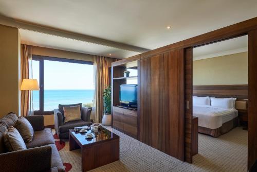 Safir Fintas Kuwait Hotel in כווית Safir Fintas Kuwait Hotel in כווית
