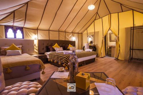 Luxury oasis camp in Merzouga Luxury oasis camp in Merzouga