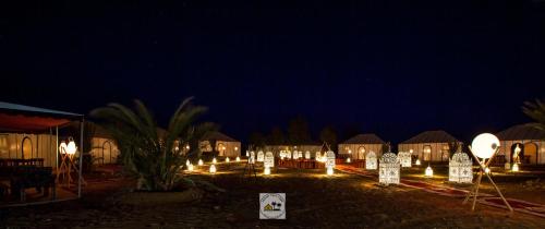 Luxury oasis camp in 메르주가 Luxury oasis camp in 메르주가