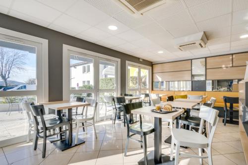 Comida y bebida, B&B Hotel FREJUS Puget-sur-Argens in Frejus Comida y bebida, B&B Hotel FREJUS Puget-sur-Argens in Frejus