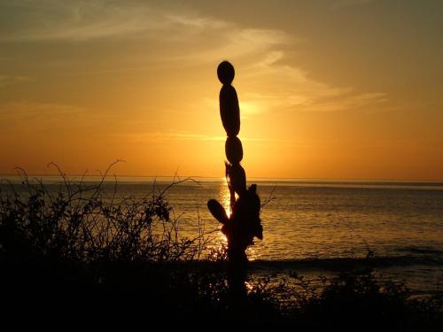 Black Beach House in Puerto Velasco Ibarra Black Beach House in Puerto Velasco Ibarra