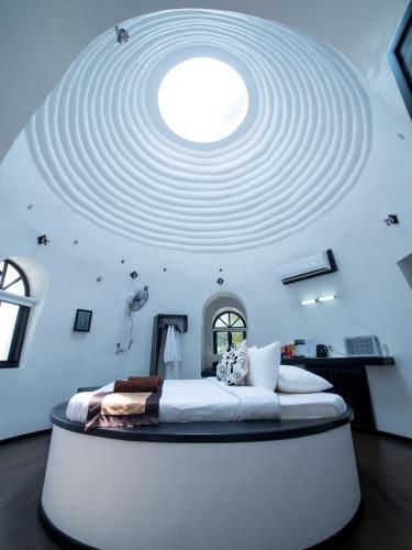 Moonlight Resort in Koh Rong Sanloem Moonlight Resort in Koh Rong Sanloem