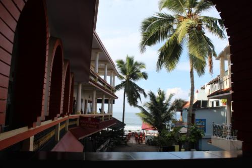 陽台/露台, 海灘花朵旅館 (Beach Flora Inn Hotel) in 科瓦蘭 陽台/露台, 海灘花朵旅館 (Beach Flora Inn Hotel) in 科瓦蘭