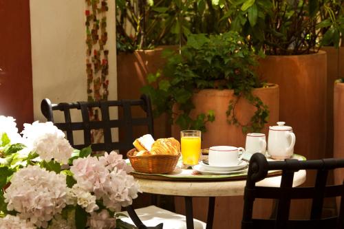 This photo about Hotel d'Albion shared on HyHotel.com