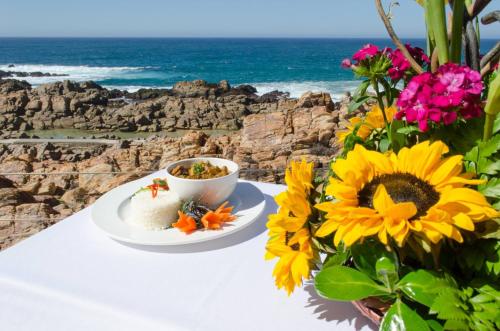 beranda/teres, The Point Hotel & Spa in Mossel Bay beranda/teres, The Point Hotel & Spa in Mossel Bay