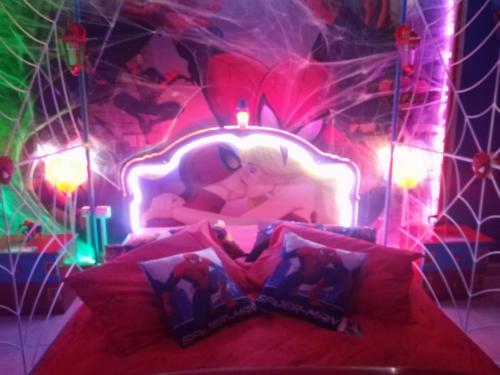 SPIDERMAN House in Pedara SPIDERMAN House in Pedara