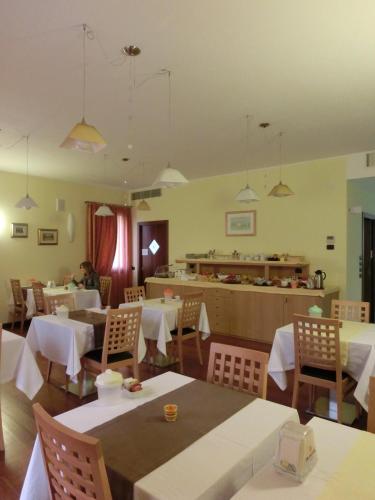 Comida y bebida, Hotel C25 in Ponzano Veneto Comida y bebida, Hotel C25 in Ponzano Veneto
