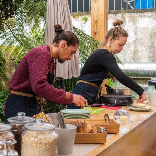 อาหารและเครื่องดื่ม, เอาต์ ออฟ เดอะ บลู (Out Of The Blue) in ปอนตา เดลกาดา อาหารและเครื่องดื่ม, เอาต์ ออฟ เดอะ บลู (Out Of The Blue) in ปอนตา เดลกาดา