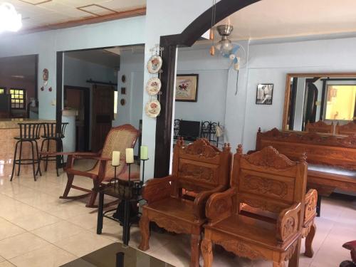 Home Style Accommodations in Botolan Home Style Accommodations in Botolan