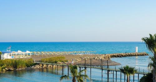 This photo about Cesars Temple De Luxe shared on HyHotel.com