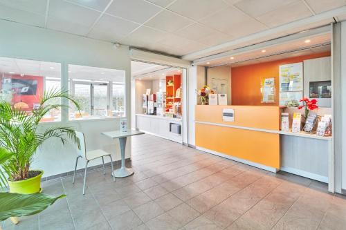 大廳, 阿維尼翁博覽園普瑞米爾經典飯店 (Hotel Premiere Classe Avignon Parc Des Expositions) in 亞維儂 大廳, 阿維尼翁博覽園普瑞米爾經典飯店 (Hotel Premiere Classe Avignon Parc Des Expositions) in 亞維儂