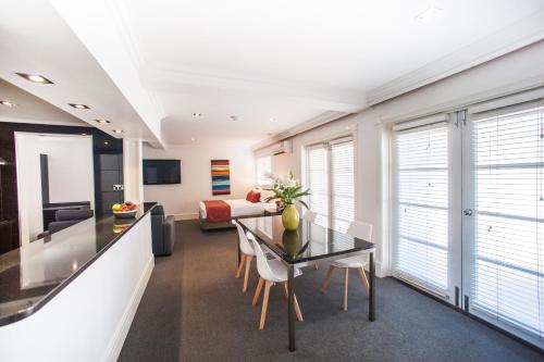 Facilities, Ramada Hotel & Suites Sydney Cabramatta in Western Sydney Facilities, Ramada Hotel & Suites Sydney Cabramatta in Western Sydney