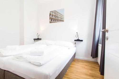 This photo about checkVIENNA - Lainzer Straße shared on HyHotel.com