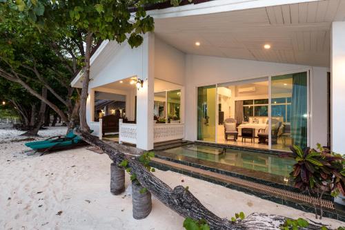 Racha Island Resort in Racha Island Racha Island Resort in Racha Island