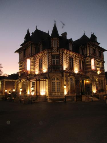 This photo about Manoir Saint Eloi shared on HyHotel.com