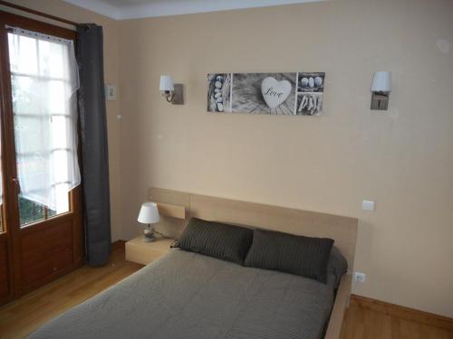 Nun Hobeki in Airport Nun Hobeki in Airport