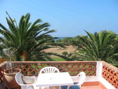 Erkély/terasz, Finca Malyma with 2 villas and 1 apartment, beach front 10,000m2 botanic garden in Zahora Erkély/terasz, Finca Malyma with 2 villas and 1 apartment, beach front 10,000m2 botanic garden in Zahora