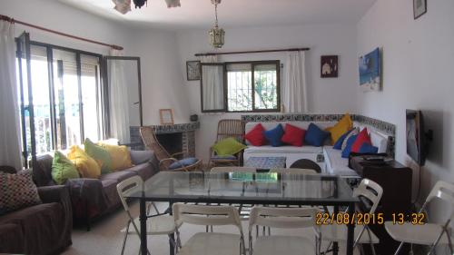 Létesítmények, Finca Malyma with 2 villas and 1 apartment, beach front 10,000m2 botanic garden in Zahora Létesítmények, Finca Malyma with 2 villas and 1 apartment, beach front 10,000m2 botanic garden in Zahora