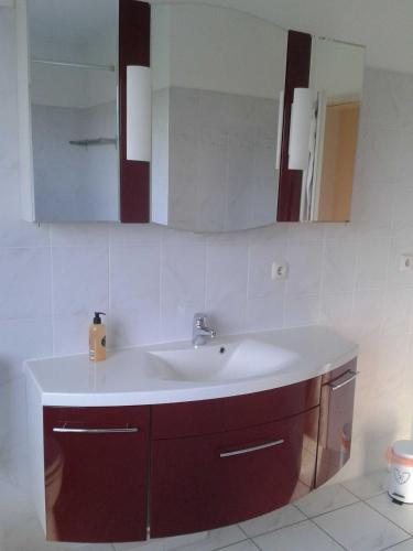 Bathroom, Luxuswohnung, 90 qm, Balkon, beste Lage in Kollmar in Kollmar Bathroom, Luxuswohnung, 90 qm, Balkon, beste Lage in Kollmar in Kollmar
