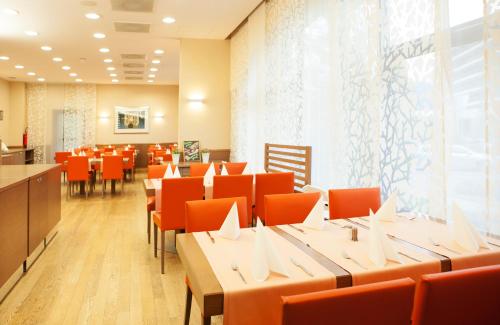 Restaurant, Garni Hotel Savica - Sava Hotels & Resorts in Bled Restaurant, Garni Hotel Savica - Sava Hotels & Resorts in Bled