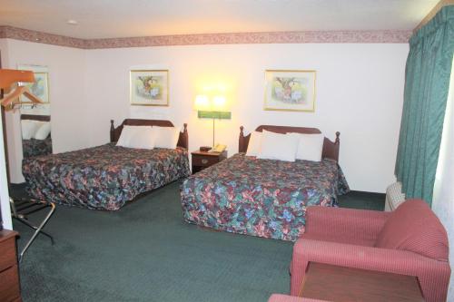 This photo about AmeriVu Inn & Suites Cumberland shared on HyHotel.com