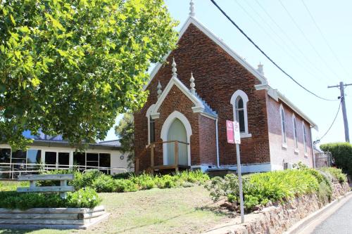 Exterior view, Henry's Quirindi in Quirindi (NSW) Exterior view, Henry's Quirindi in Quirindi (NSW)