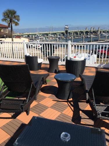 陽台/露台, Historic Waterfront Marion Motor Lodge in downtown St Augustine in 佛羅里達州聖奧古斯丁(FL) 陽台/露台, Historic Waterfront Marion Motor Lodge in downtown St Augustine in 佛羅里達州聖奧古斯丁(FL)