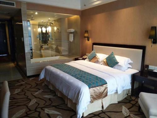 This photo about Shenzhen Royal Century Hotel -Grand shared on HyHotel.com