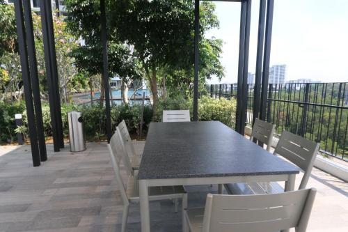 Centrus Soho Cyberjaya by IdealHub 1310 near Multimedia University Cyberjaya Campus Centrus Soho Cyberjaya by IdealHub 1310 near Multimedia University Cyberjaya Campus