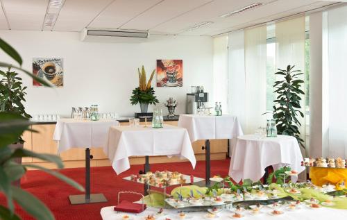 Üzleti központ, Wyndham Atrium Hotel Hannover in Hannover Üzleti központ, Wyndham Atrium Hotel Hannover in Hannover