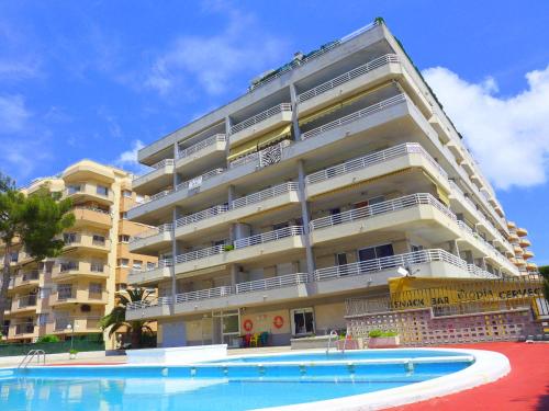 Piscina, Rentalmar Zahara family suites in Salou Piscina, Rentalmar Zahara family suites in Salou